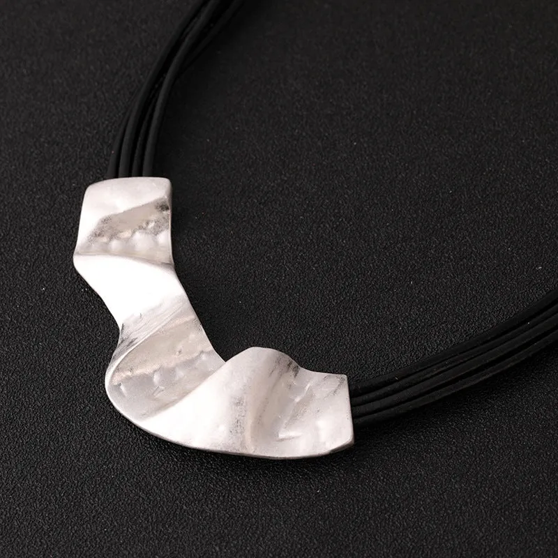 Black Leather Chokers chunky Necklace for women pendant Jewelry