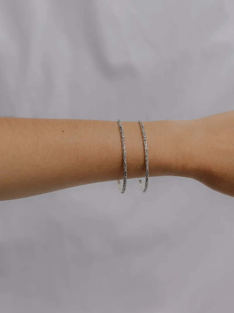 Daisy Chain Bangle | Silver