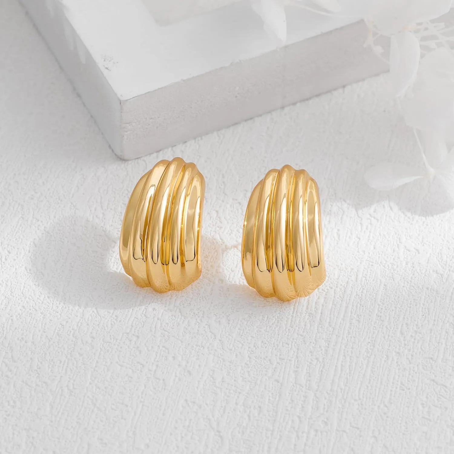 MUYAN Chunky Gold Textured Earrings for Women Trendy Minimalist Large Chunky Studs Fashion Jewelry