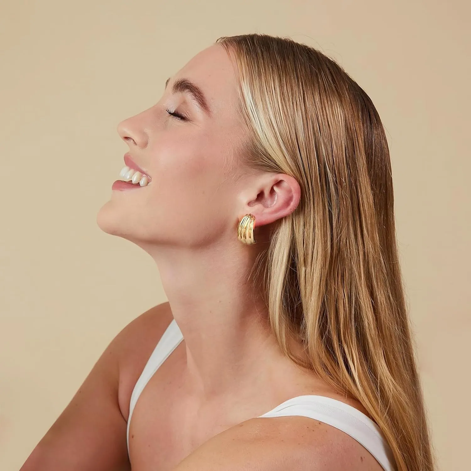 MUYAN Chunky Gold Textured Earrings for Women Trendy Minimalist Large Chunky Studs Fashion Jewelry