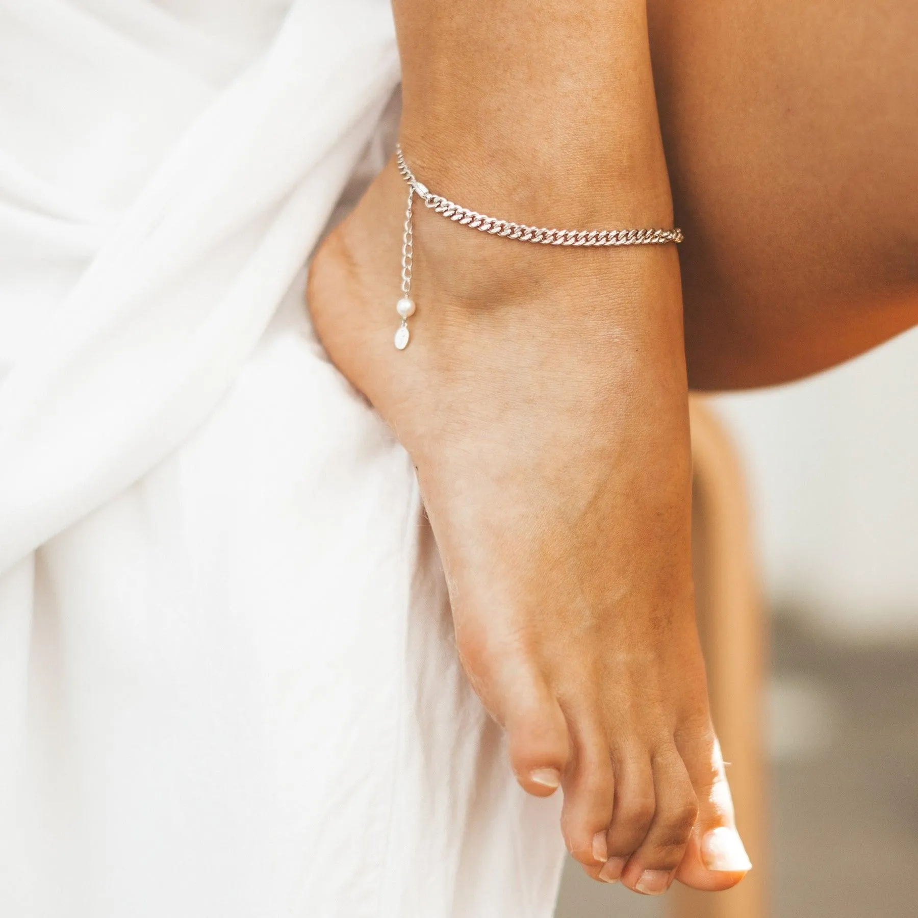 Scream Pretty Hannah Martin Curb Chain Anklet